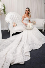 Beautiful Long Mermaid Sweetheart Backless Appliques Lace Wedding Dress-showprettydress