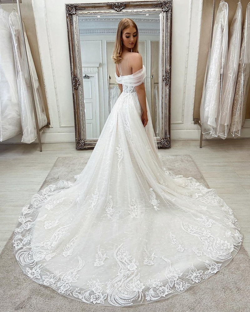 Chic Long A-line Off-the-shoulder Tulle Lace Wedding Dress-showprettydress