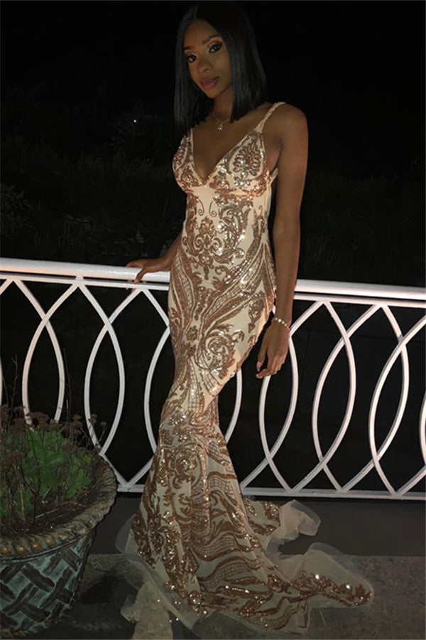 Chic V-Neck Spaghetti Straps Sleeveless Gold Appliques Mermaid Prom Dresses-showprettydress