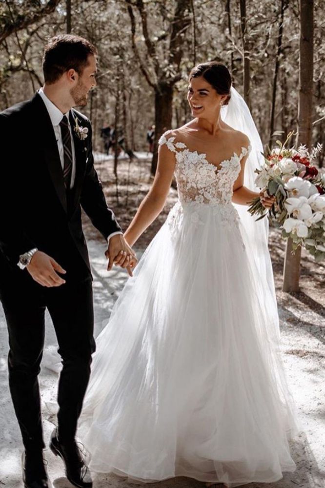 Classic Cap Sleeve Tulle Lace Simple Wedding Dress White Floor Length Garden Bridal Gown-showprettydress