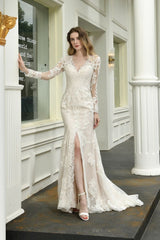 Delicate V Neck High Split Long Sleevess Lace Wedding Dress With Court Train-showprettydress