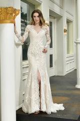 Delicate V Neck High Split Long Sleevess Lace Wedding Dress With Court Train-showprettydress