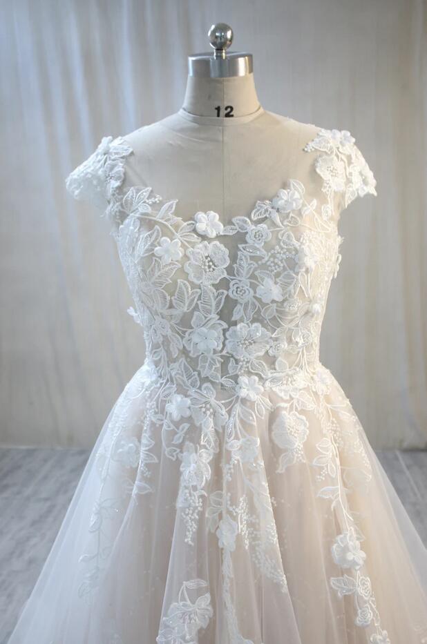 Elegant Long A-Line Bateau Backless Appliques Lace Tulle Wedding Dress-showprettydress