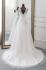 Elegant Long A-line Jewel Tulle Appliques Lace Wedding Dress-showprettydress