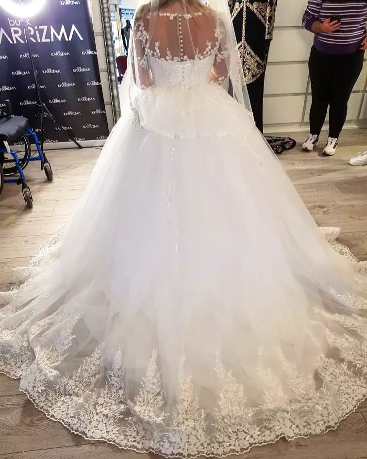 Elegant Long A-line Sweetheart Tulle Wedding Dress-showprettydress