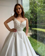 Elegant Long Ball Gowns Sweetheart Spaghetti Straps Satin Wedding Dress-showprettydress