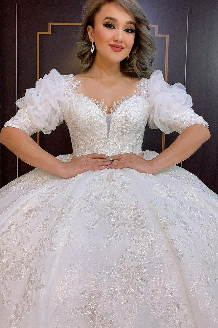 Glamorous Bubble Sleeves Vintage Ball Gown Wedding Dress With Lace Appliques-showprettydress