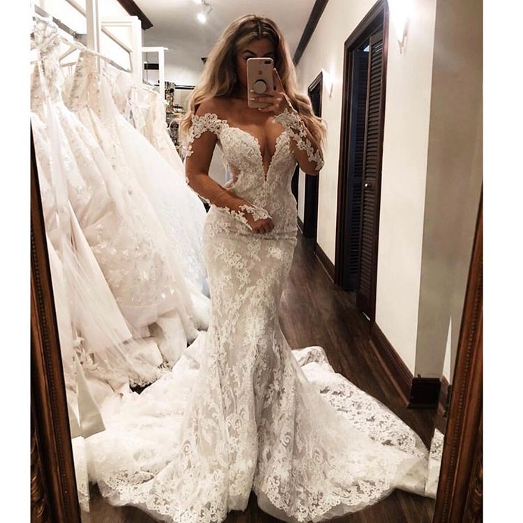 Glamorous Off the Shoulder Long Sleevess V Neck Appliques Mermaid Floor Length Wedding Dresses-showprettydress