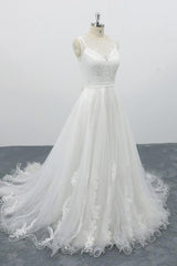 Graceful Long A-line Appliques Tulle Backless Wedding Dress-showprettydress