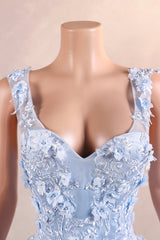 Light Blue Staps Lace Appliques Sleeveless Ball Gown Tulle Prom Dresses-Showprettydress