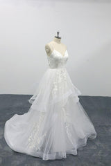 Long A-line Sweetheart Appliques Spaghetti Strap Tulle Wedding Dress-showprettydress