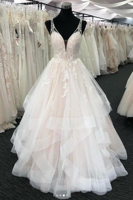 Luxurious Long A-line Princess Tulle Lace Backless Wedding Dress-showprettydress