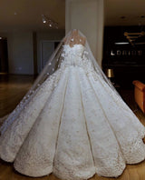 Luxurious Strapless Lace Appliques Beading Sleeveless Ball Gown Wedding Dress-showprettydress