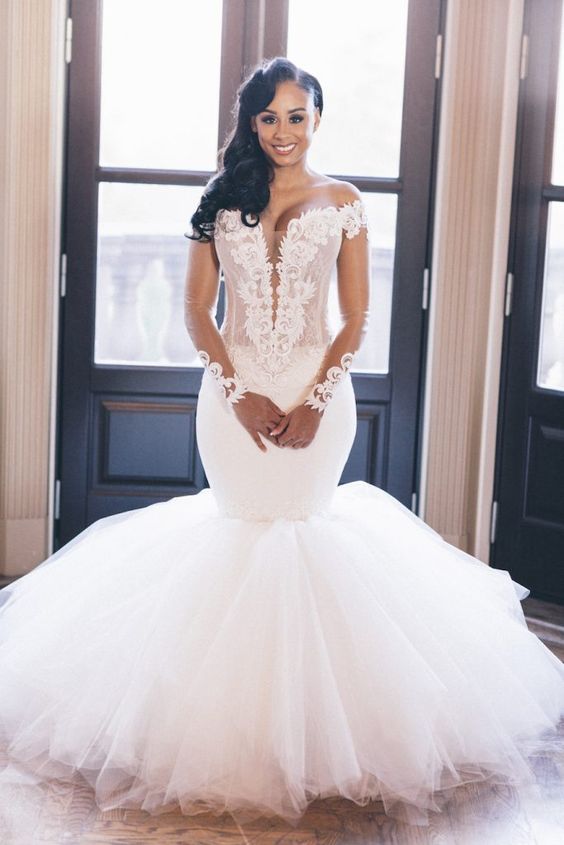 Mermaid Deep V-neck Floor Length Tulle Applique Wedding Dress-showprettydress