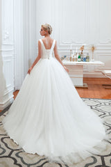 Modern V neck sleeveless White Princess Spring Wedding Dress-showprettydress