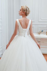 Modern V neck sleeveless White Princess Spring Wedding Dress-showprettydress