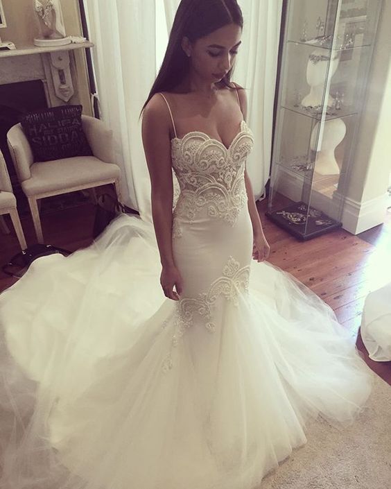 Pretty Spaghetti Straps Sweetheart Wedding Dress Summer Sheath Tulle Bridal Gown-showprettydress