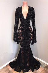 Sexy Long Sleeves Black Mermaid Prom Dress Lace V-neck Long-showprettydress