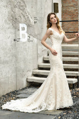 Stunning Sleeveless Fit and flare Lace Open Back Summer Beach Wedding Dress-showprettydress