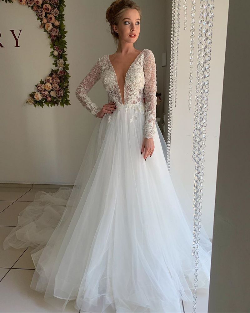 Winter Warm Long Sleevess V neck White Tulle Princess Wedding Dress-showprettydress